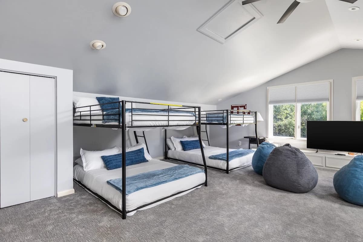Austin Private Resort 026 airbnb 2635157588