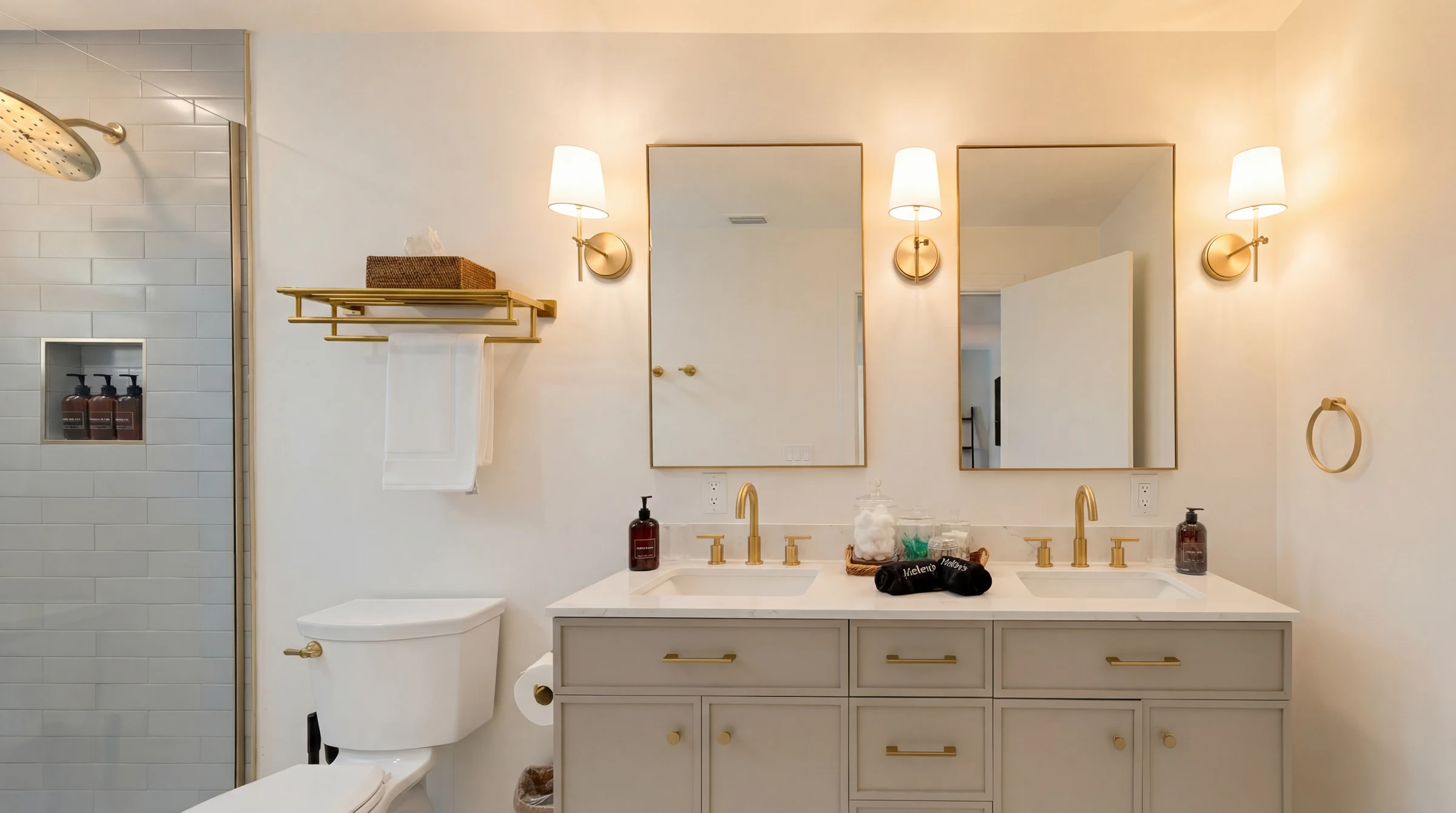 The Resort 016 1i6 jh9s5pIBzt2CuzZqE51n6Gf197BDL CLR1 BATH2 vanity straight on AFTER