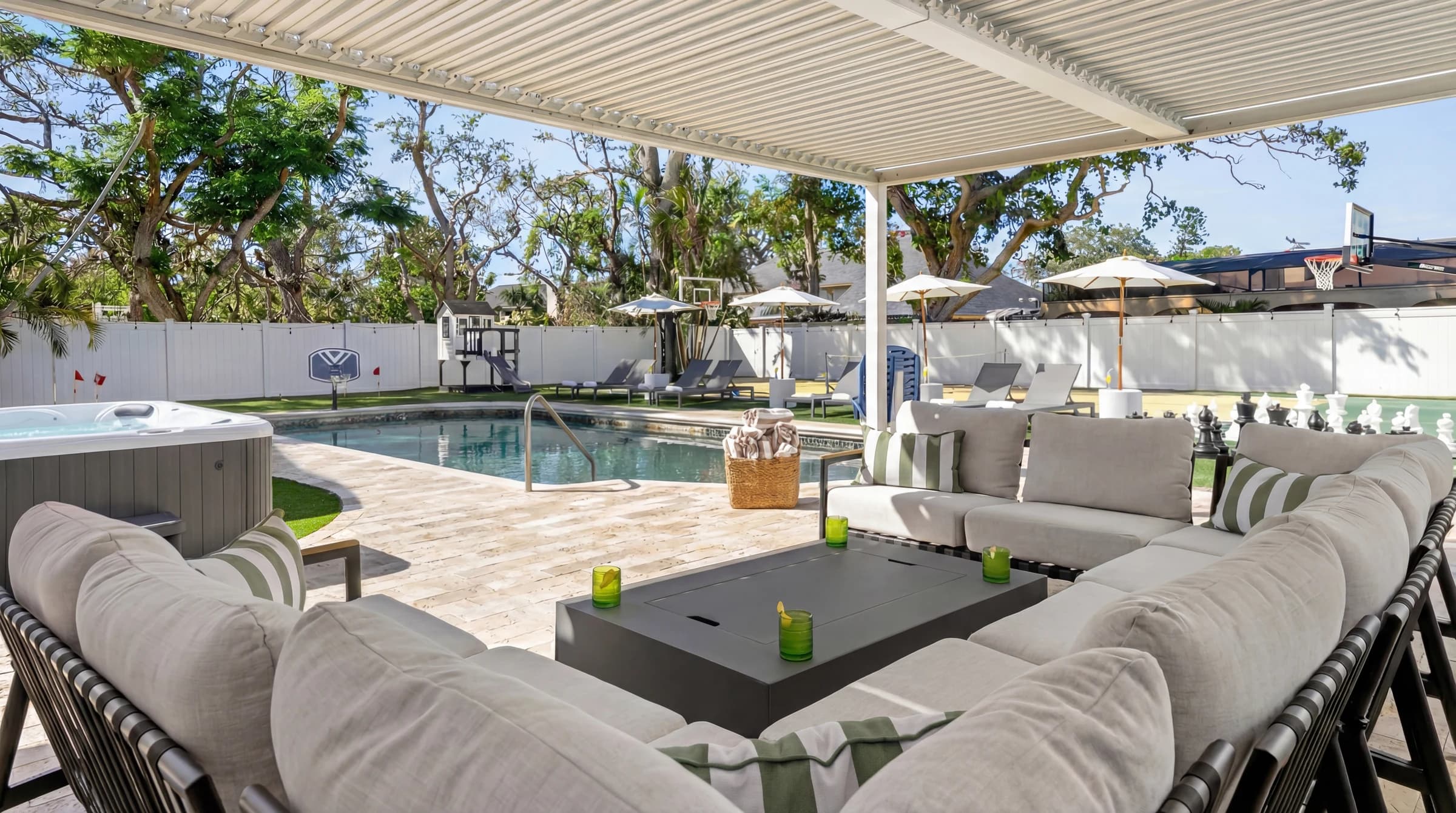 The Villa 033 1zviKkN2BjLz7O7f86 D8Ndh1Si6sqI2P C2 Airbnb 62 V2