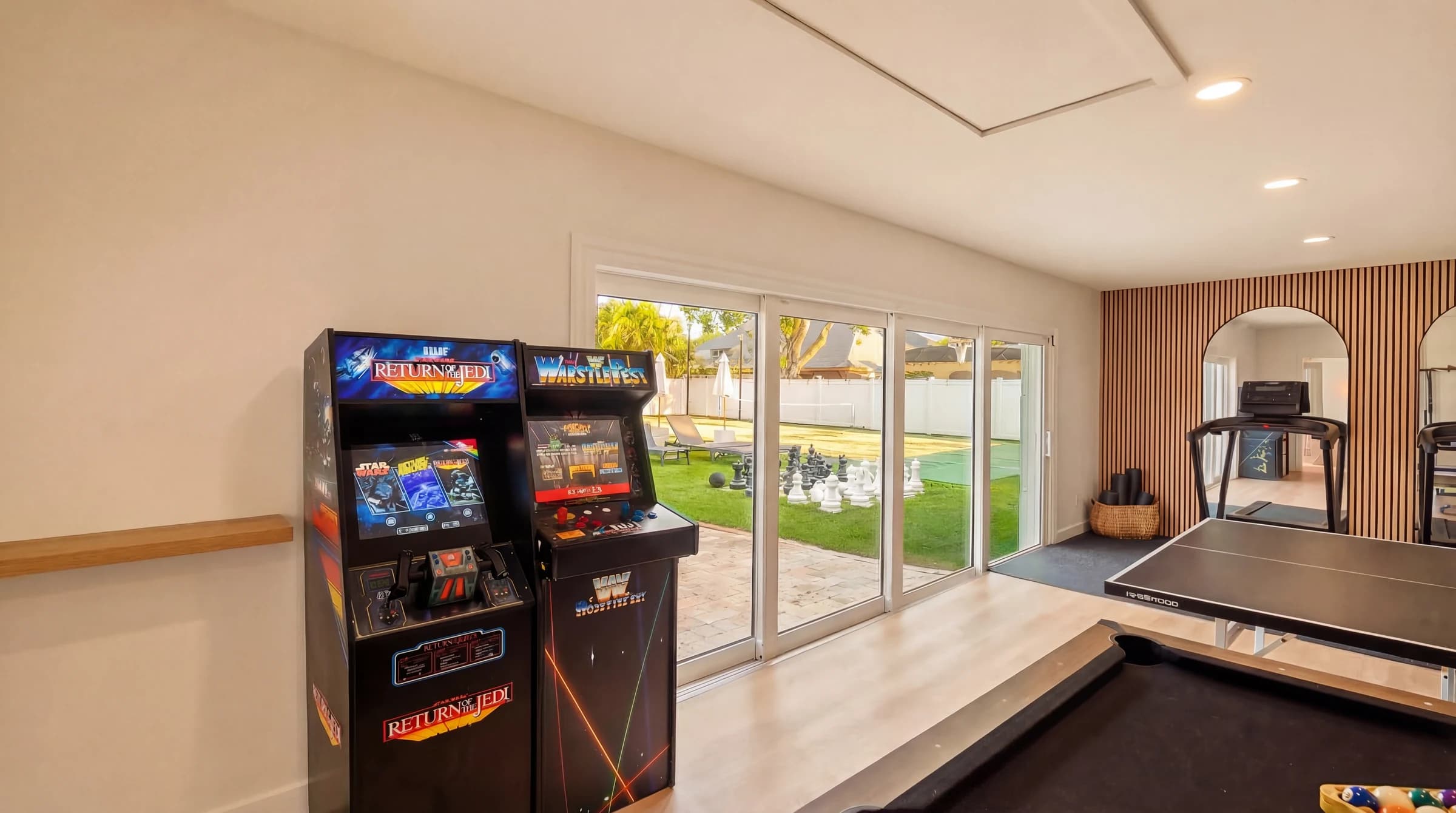 The Villa 040 1f9Ucp6YNUHcaJ7y8bG4tvhTXlsItmduU Arcade 1