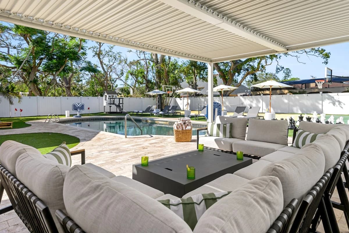 The Villa 044 airbnb 2389993838